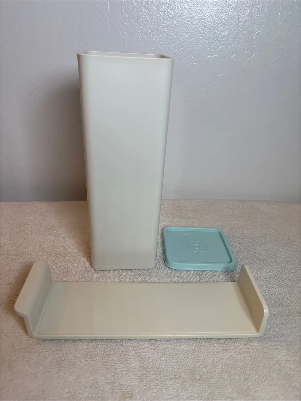 vintage Tupperware Velveeta Cheese and Cracker Keeper